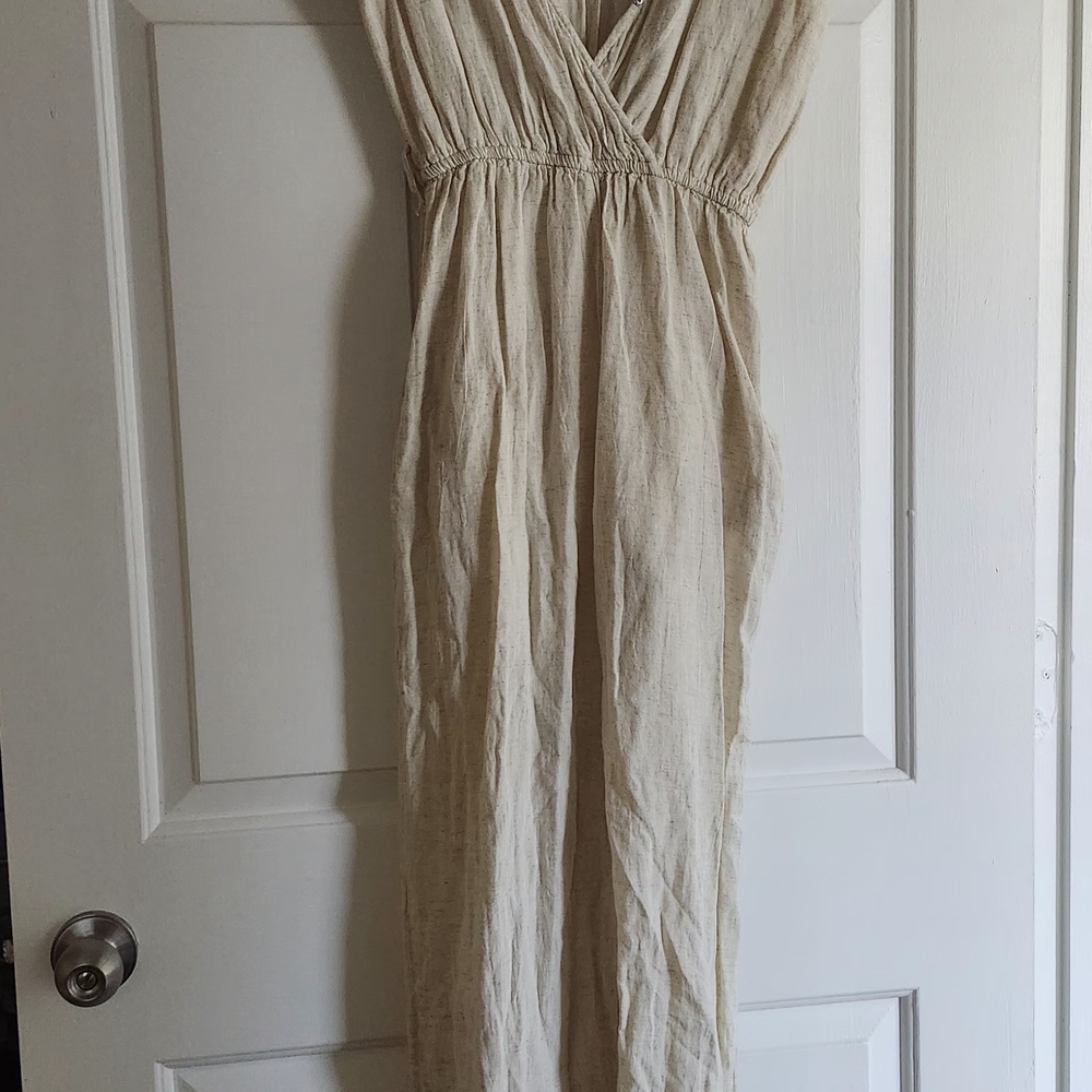 Chic Beige Sleeveless Jumpsuit